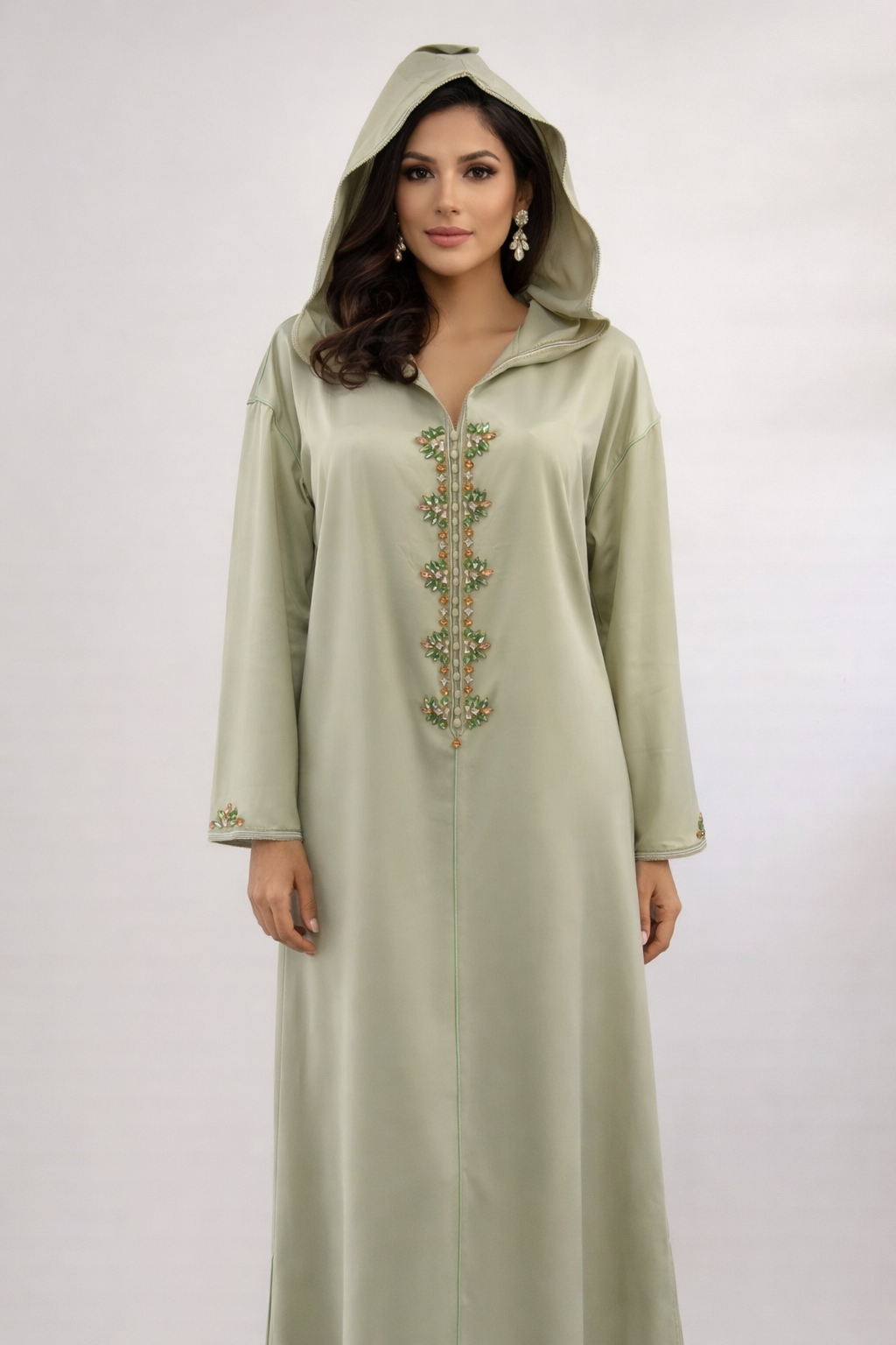 Jelaba Marwa – Djellaba élégante avec perles en verre faites à la main