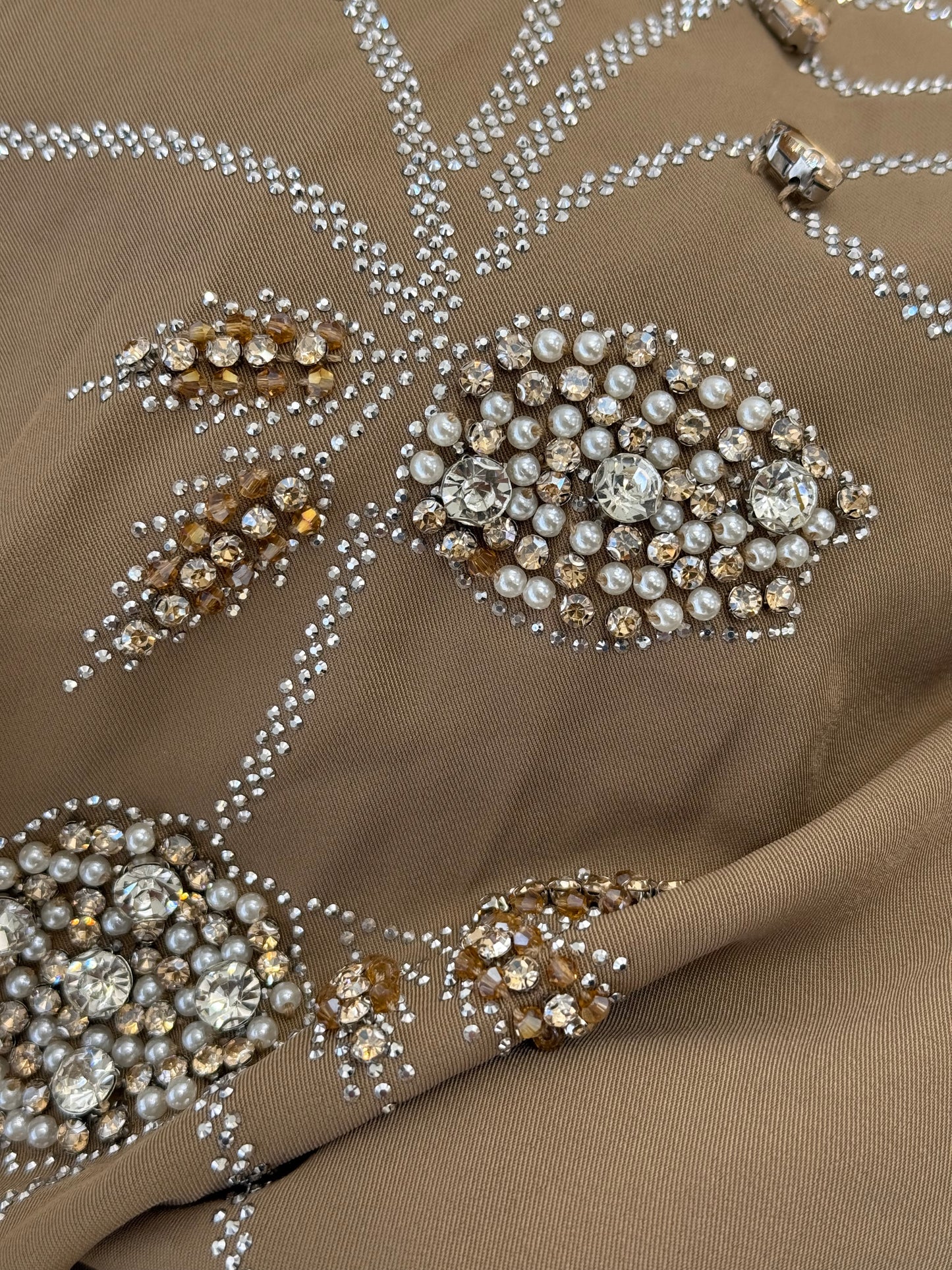 Abaya Alya Élégance Royale – Raffinement & Prestige