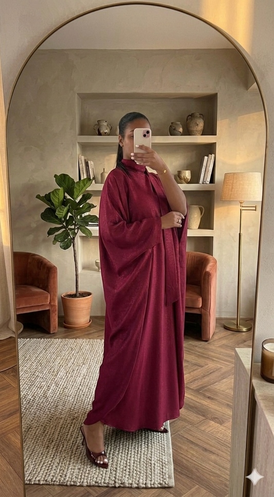 Abaya effet papillon fluide – Coupe ample et élégante
