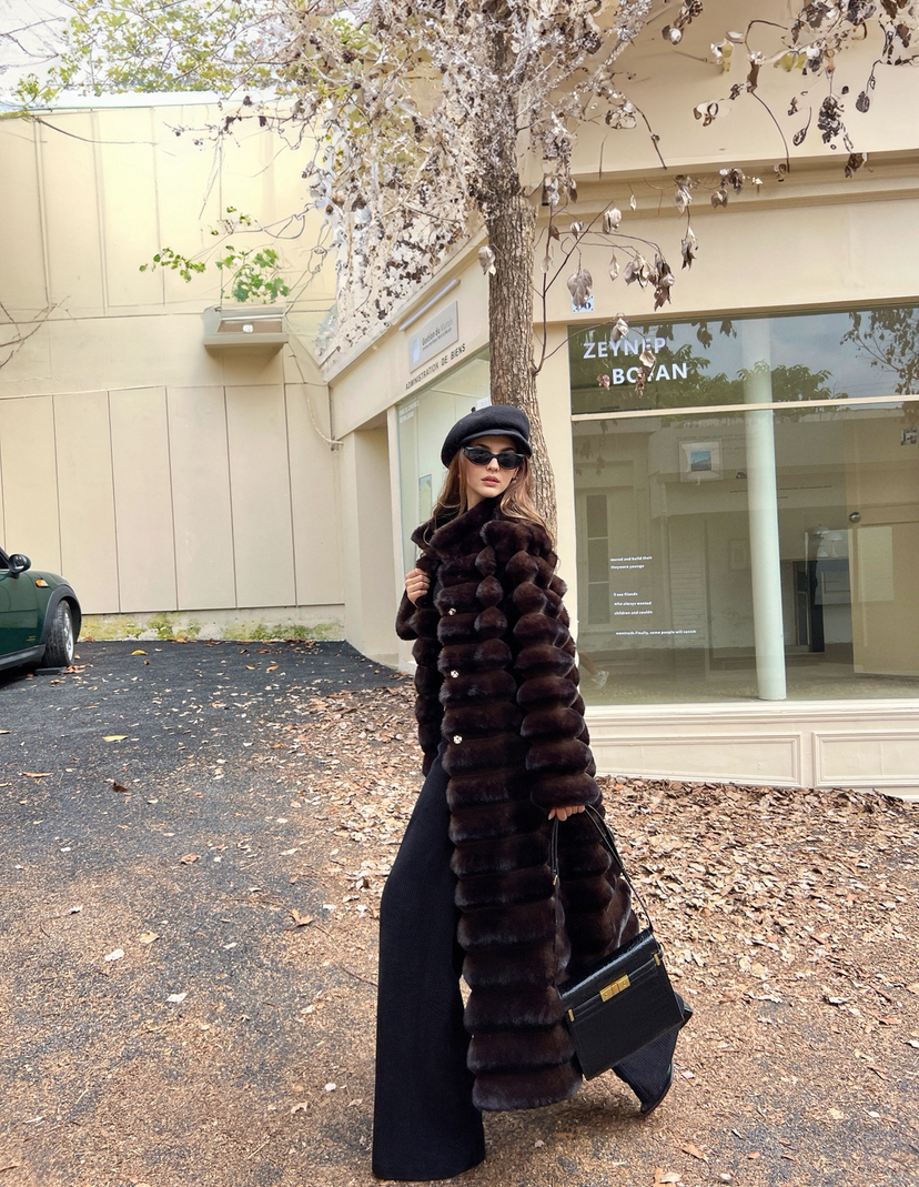 Manteau Fausse Fourrure Chinchilla – Luxe, Chic & Ultra Girly | Collection Hiver Premium