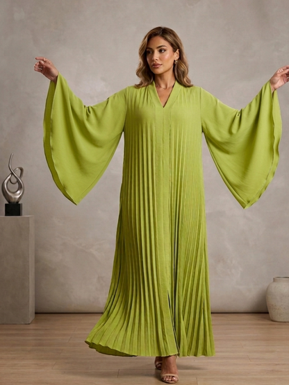 Robe Longue Plissée Effet Papillon : L'Élégance Fluide pour Toutes les Silhouettes