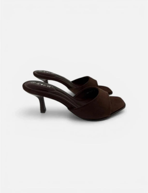 Escarpins noirs classiques – Talons simples