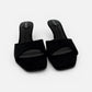 Escarpins noirs classiques – Talons simples